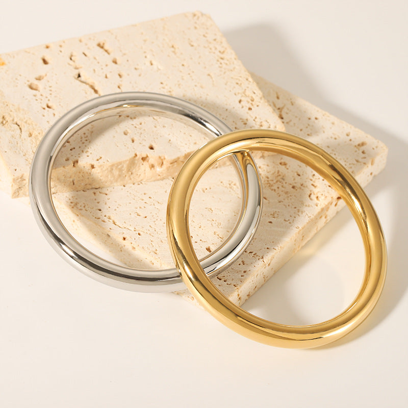 Wholesale Simple and Fashionable Ancient Plain Ring 18K Gold-plated Non-fading Versatile Stainless Steel Hollow Bracelet